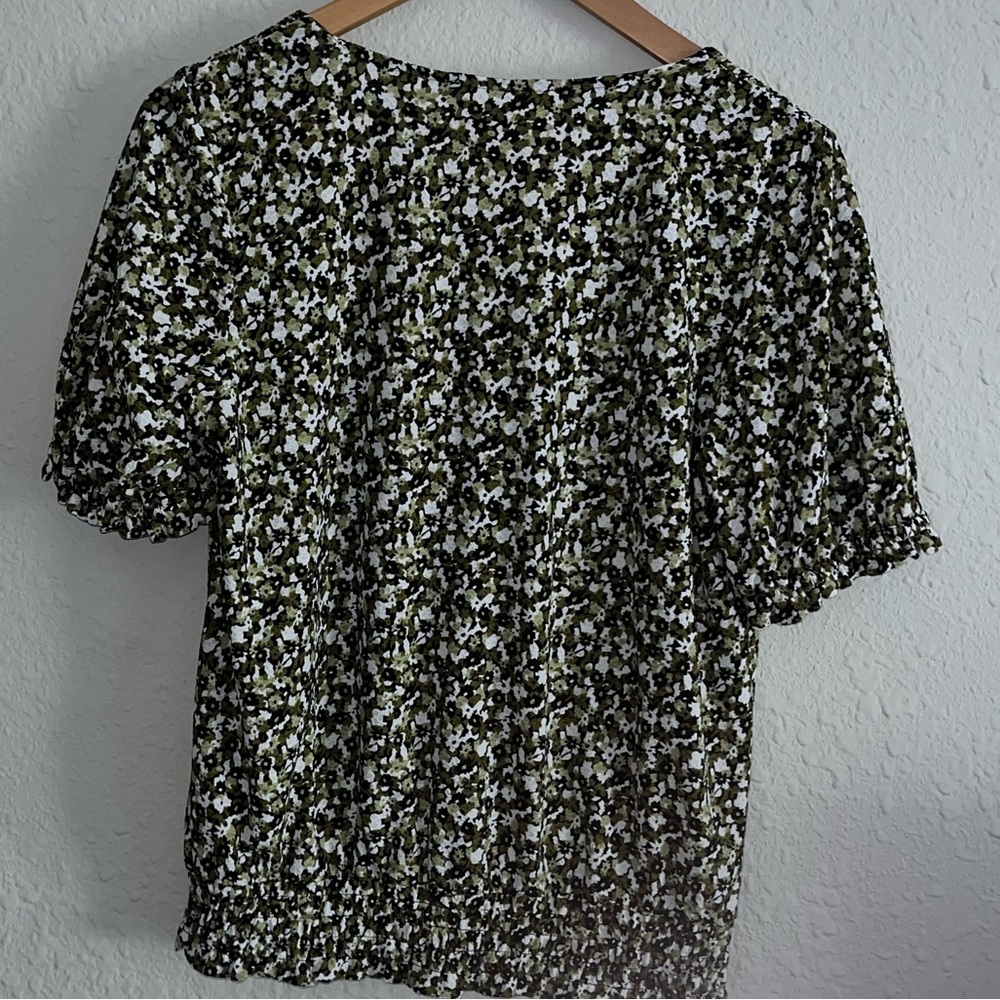 Michael Kors Floral Blouse - Picture 8 of 8